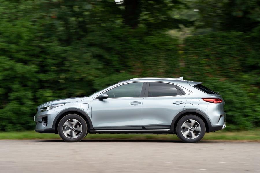  Kia XCeed PHEV 2020 года  (UK) (фото 6 из 40)